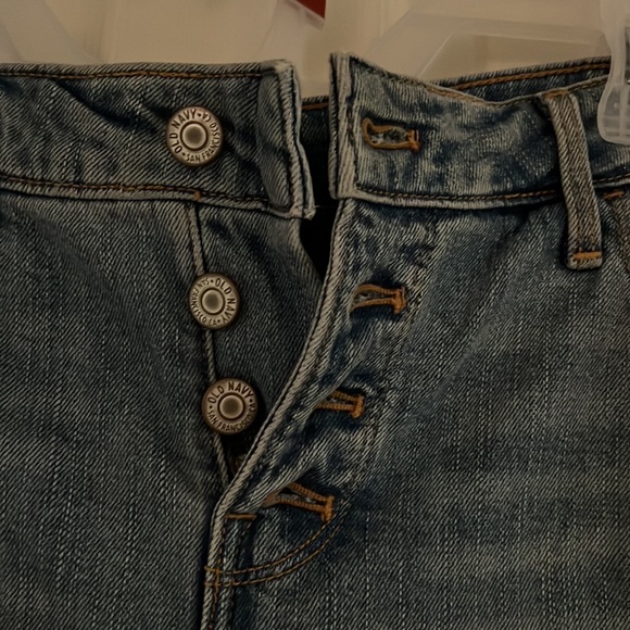 Old navy denim shorts - Picture 2 of 4